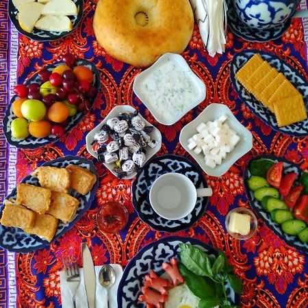 Hostel Bukhara Gold Tashkent Ngoại thất bức ảnh