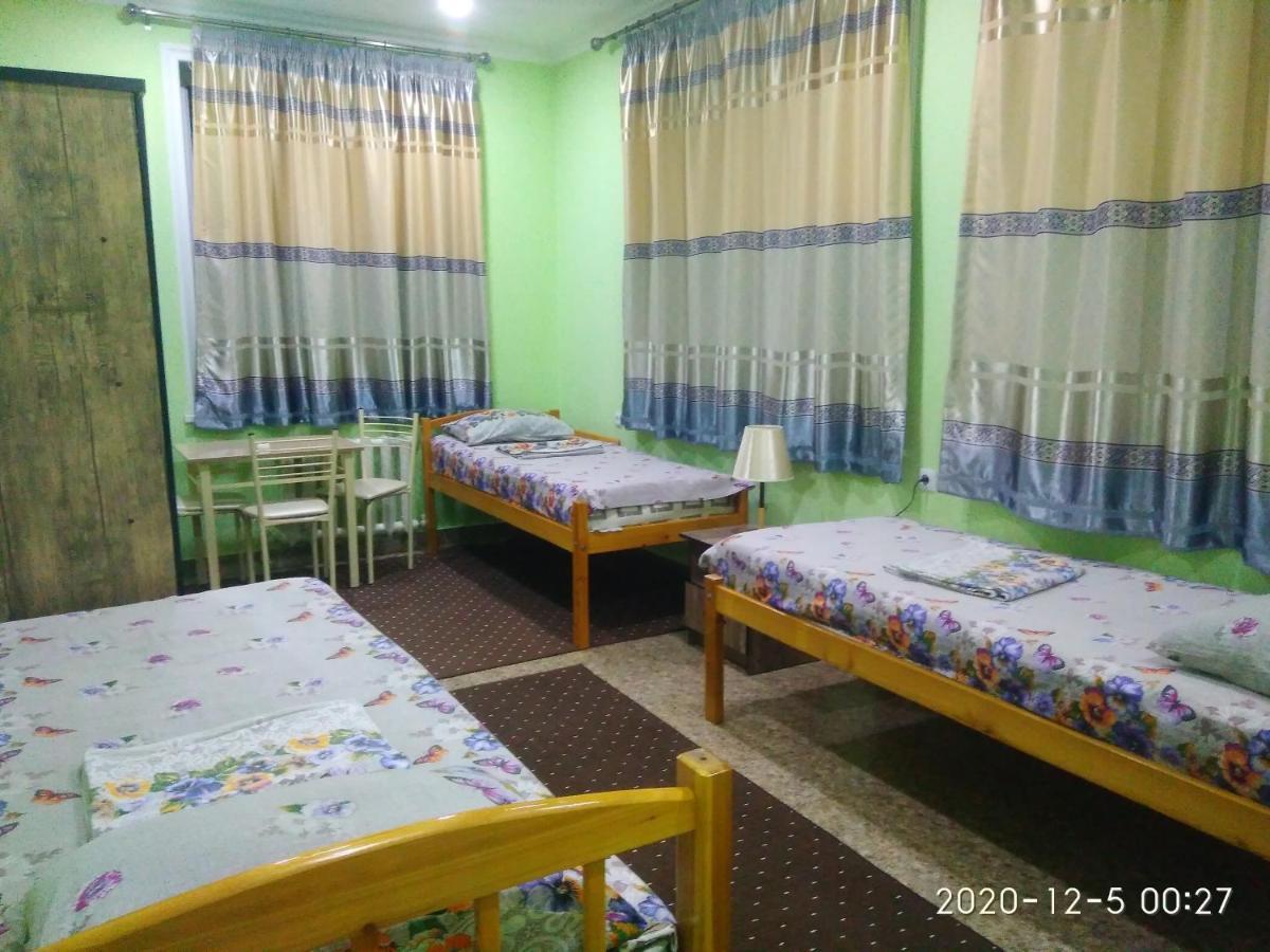 Hostel Bukhara Gold Tashkent Ngoại thất bức ảnh