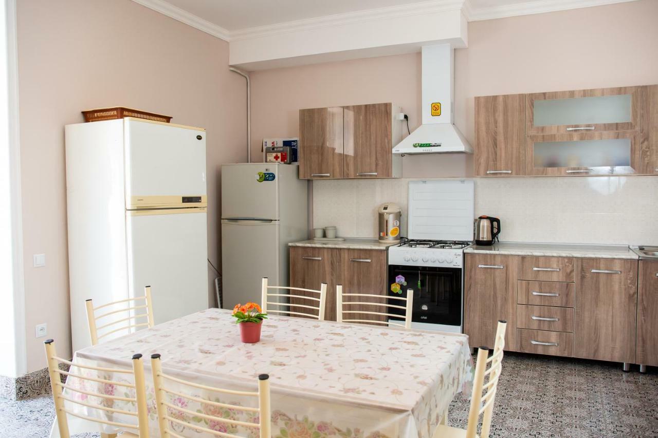 Hostel Bukhara Gold Tashkent Ngoại thất bức ảnh