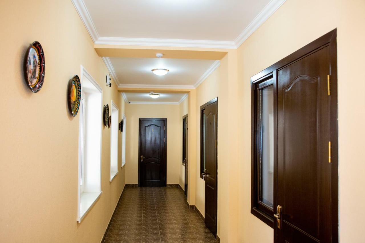 Hostel Bukhara Gold Tashkent Ngoại thất bức ảnh