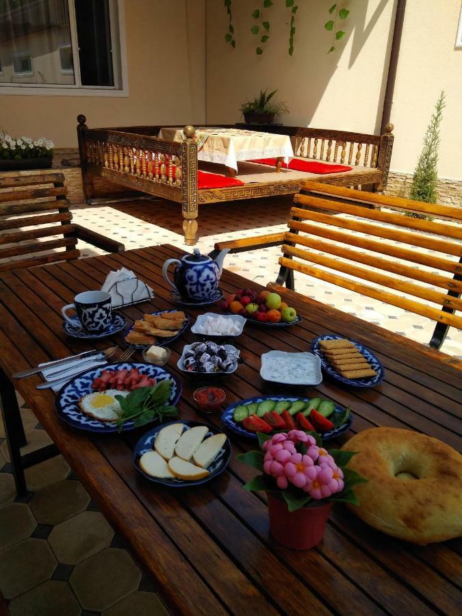 Hostel Bukhara Gold Tashkent Ngoại thất bức ảnh